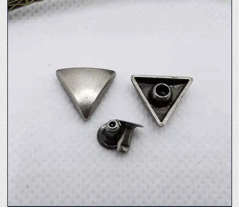 11mm Vintage Silver Triangle Rivets – Antique Zinc Alloy Studs 30 Pack