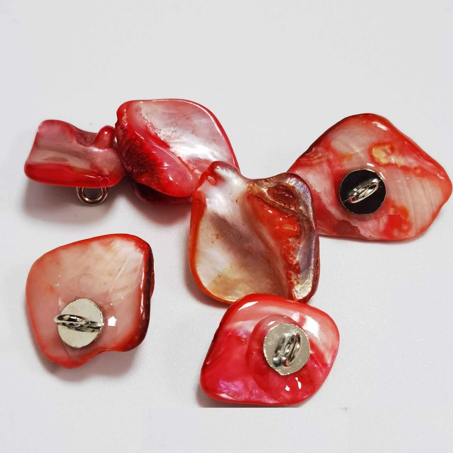 20x16mm Irregular Freshwater Shell Shank Buttons 99 Pack