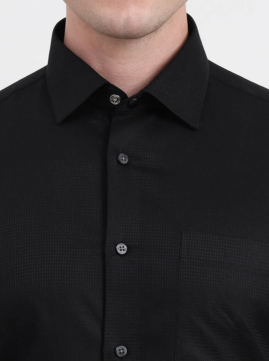 Black Solid Slim Fit Formal Shirt | JadeBlue