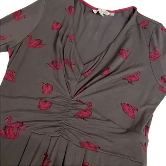 BODEN Marion Swans 3/4 Sleeve Vneck Stretchy Comfy Viscose Mini Dress