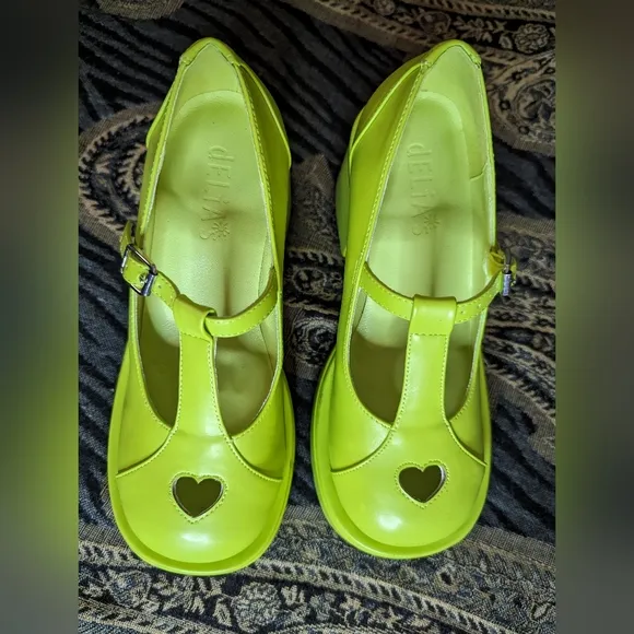 Dolls Kill Delia's Hopscotch Kid Mary Janes - Limedelia's NWT size 5