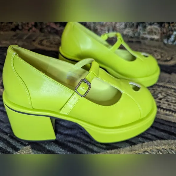 Dolls Kill Delia's Hopscotch Kid Mary Janes - Limedelia's NWT size 5