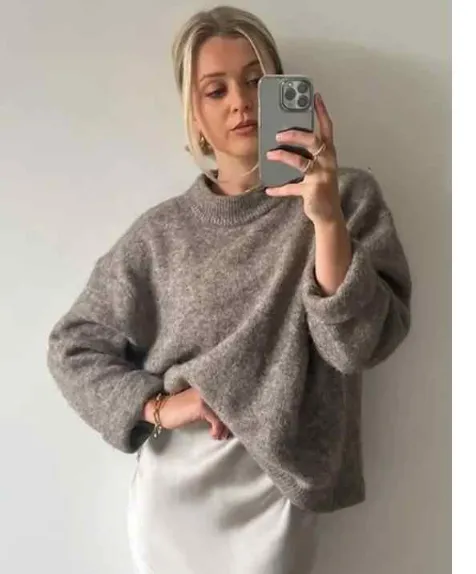 Flora – casual wool sweater for women