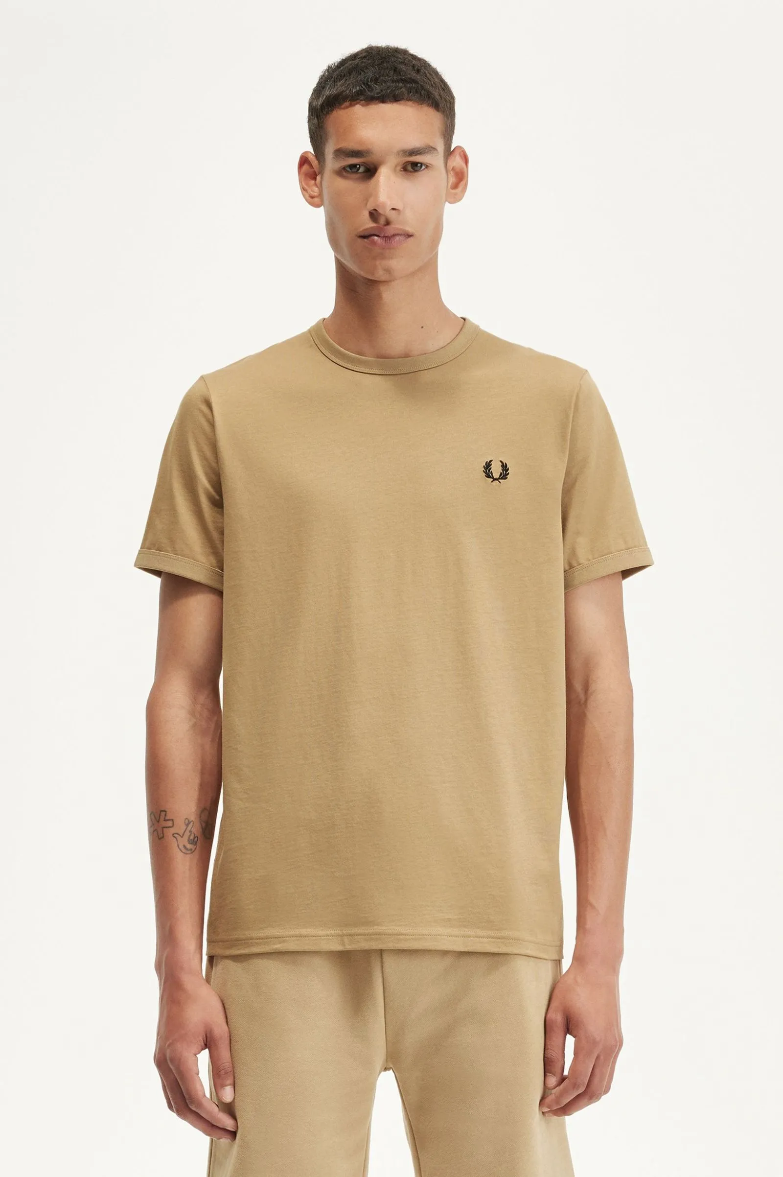 Fred Perry Ringer T-shirt Warm Stone/Black