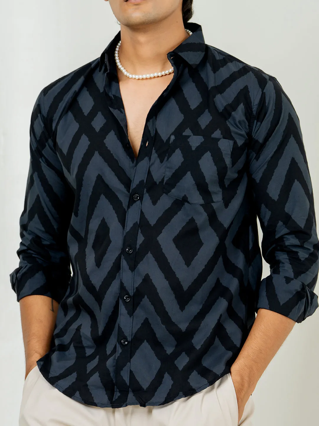 Full Sleeve Black Grey zig zag printed Shirts