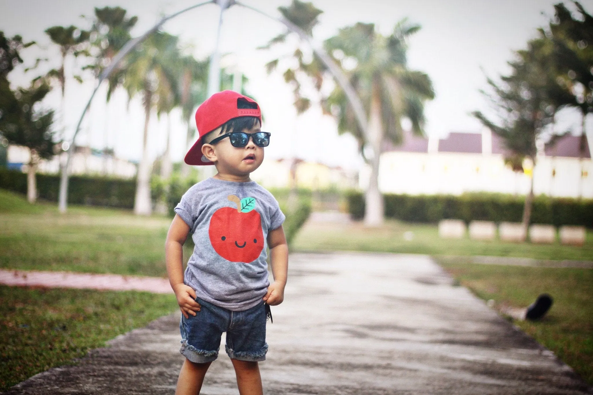 KAWAII APPLE T-SHIRT
