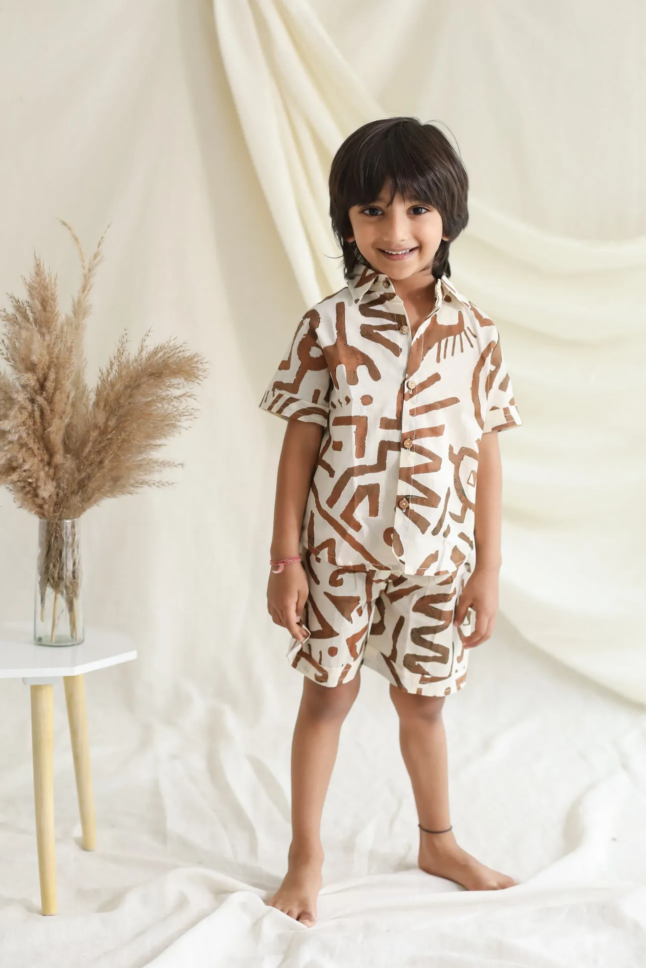 Klingaru Shirt and Shorts Set - Beige Brown Abstract