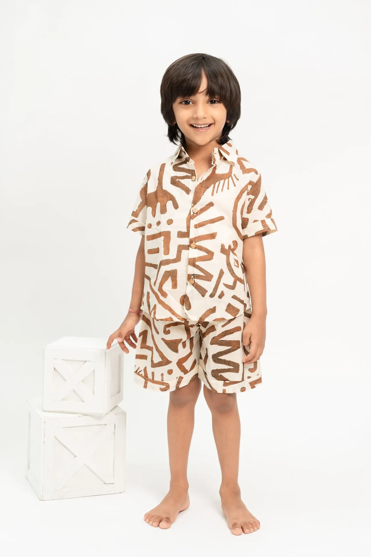 Klingaru Shirt and Shorts Set - Beige Brown Abstract
