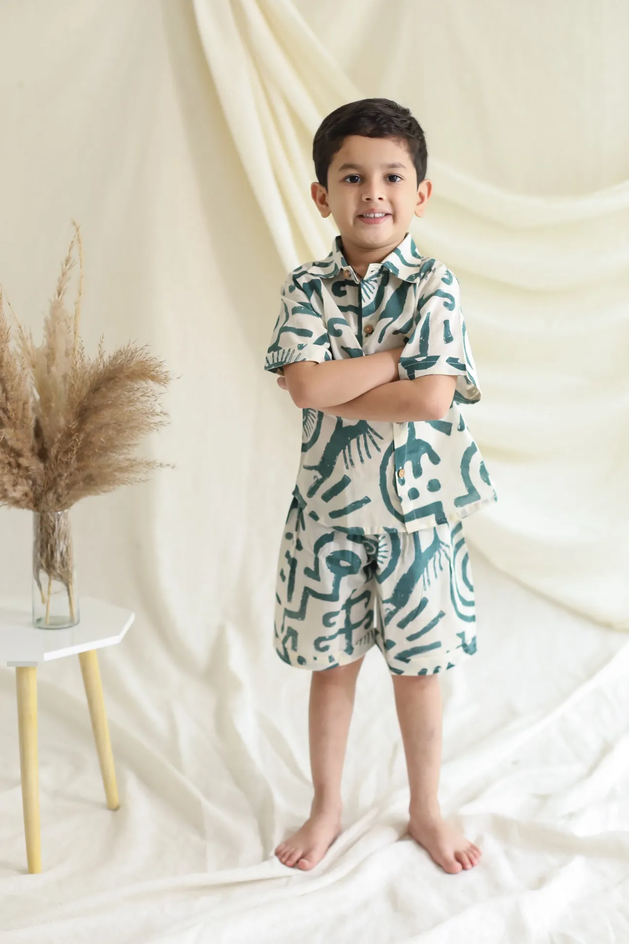 Klingaru Shirt and Shorts Set -  Beige Green Abstract