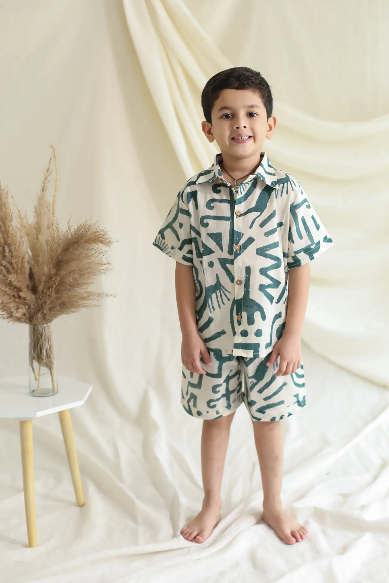 Klingaru Shirt and Shorts Set -  Beige Green Abstract