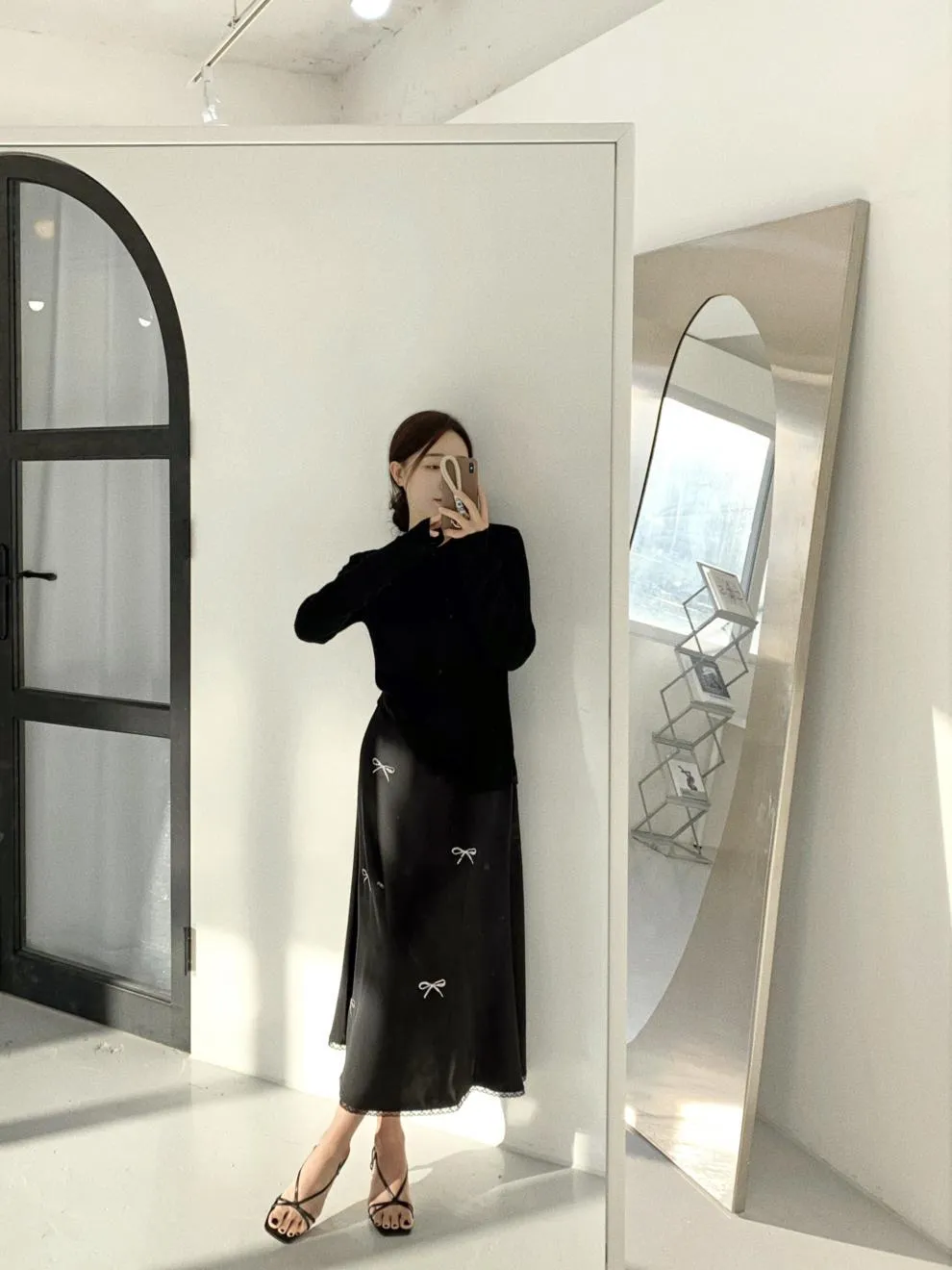 Lace stitching mid-length skirt