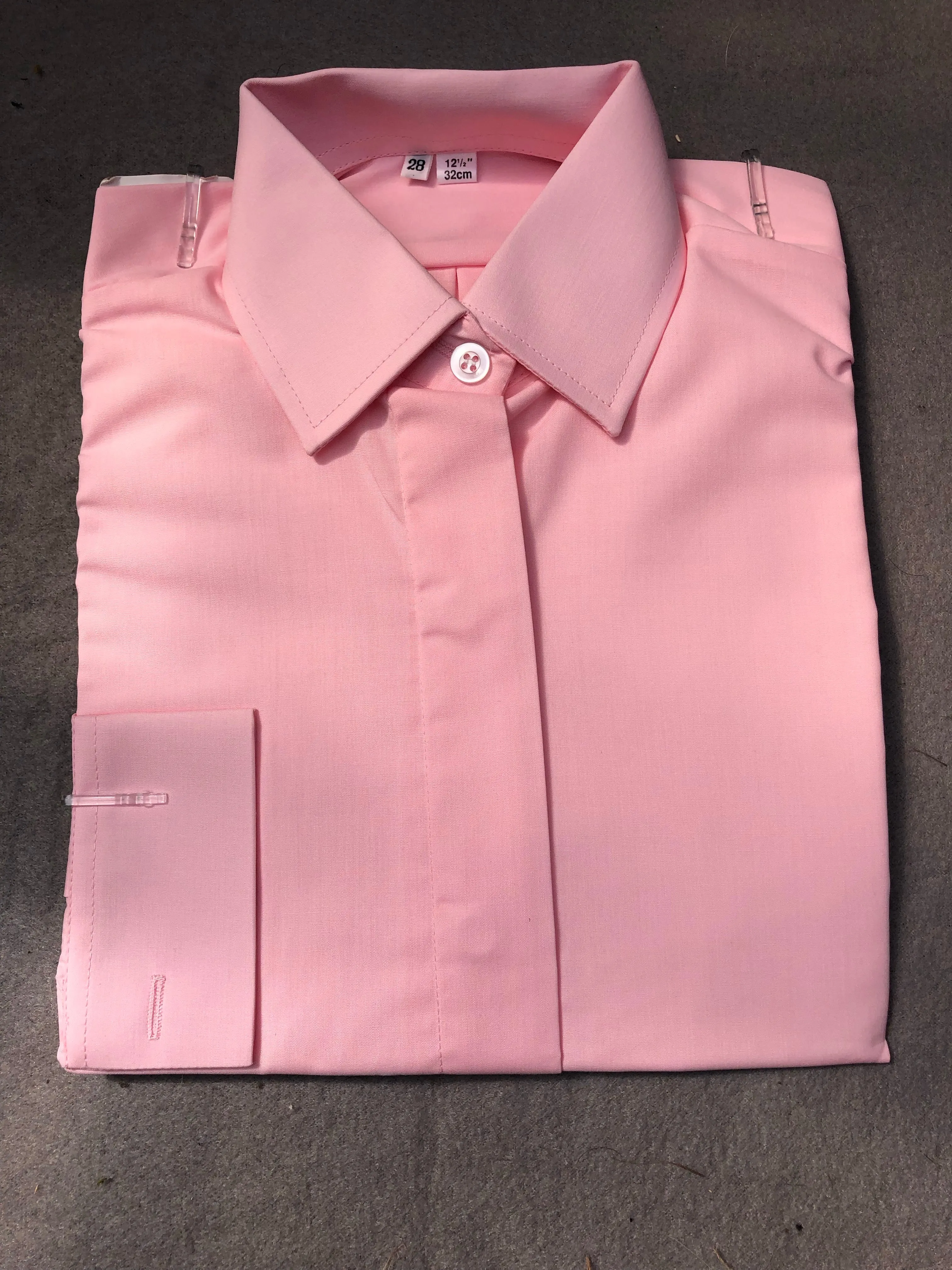 NEW pink and light blue showing/events long sleeve shirt 28”,30”,32” FREE POSTAGE