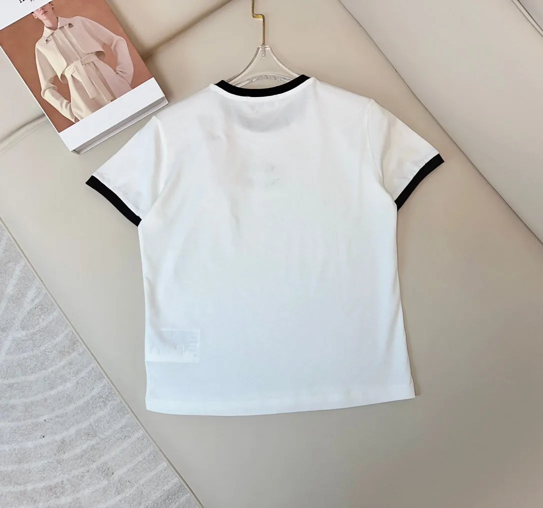 New round neck exquisite logo contrast T-shirt