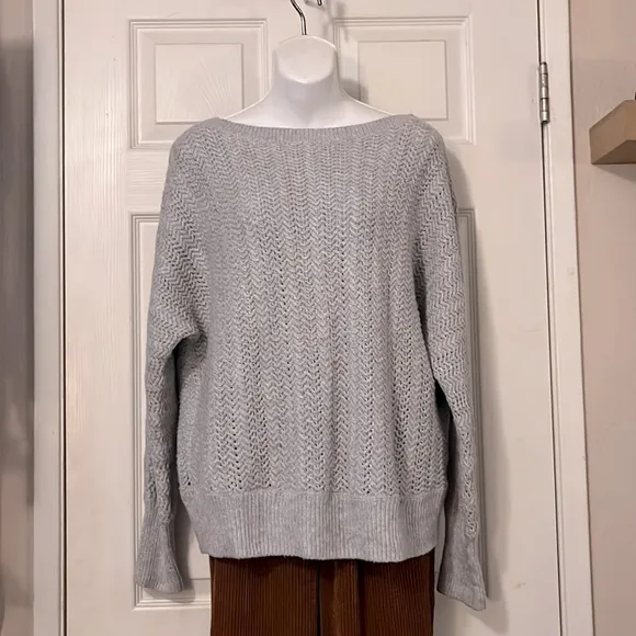 Nicole Miller New York Gray Long Sleeve Sweater Sz L