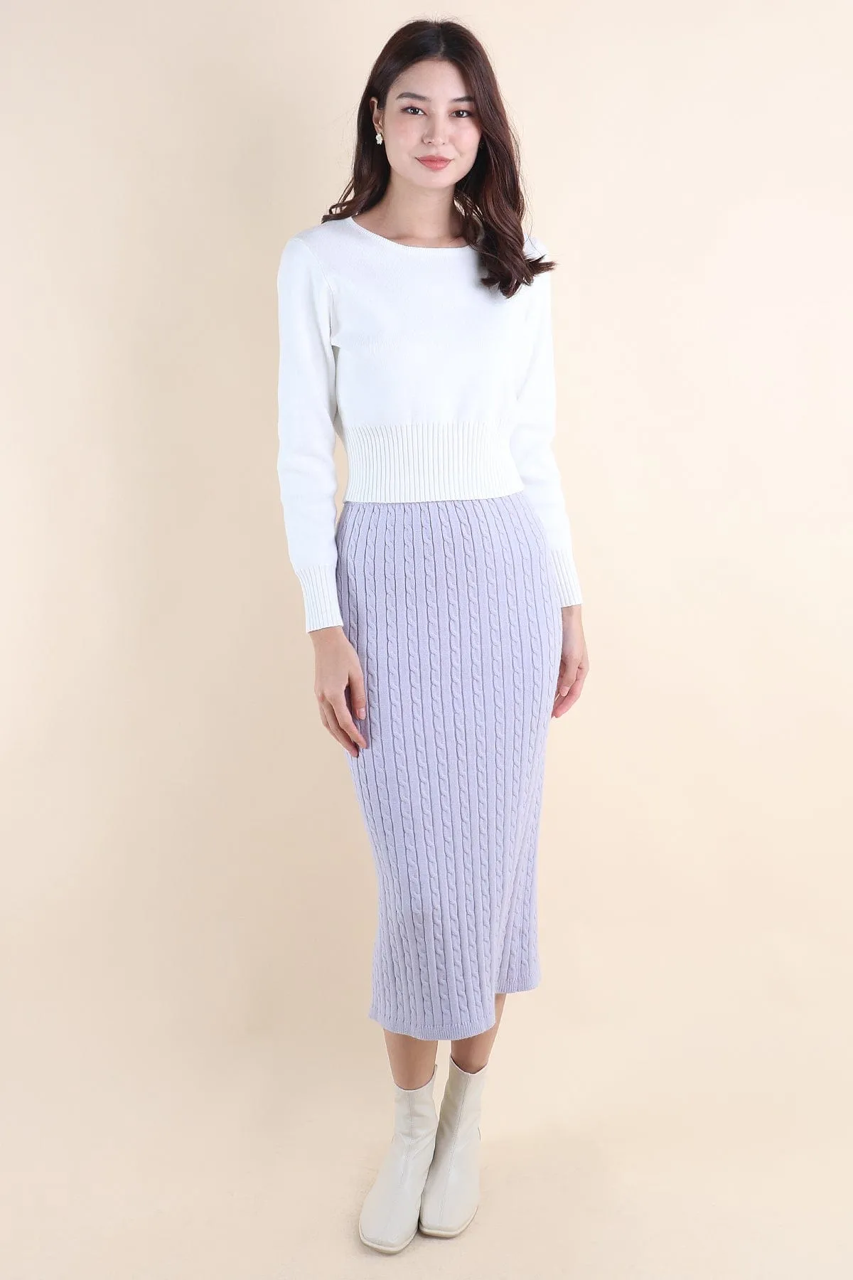 PAMMIE EMBOSSED KNIT SKIRT IN LILAC