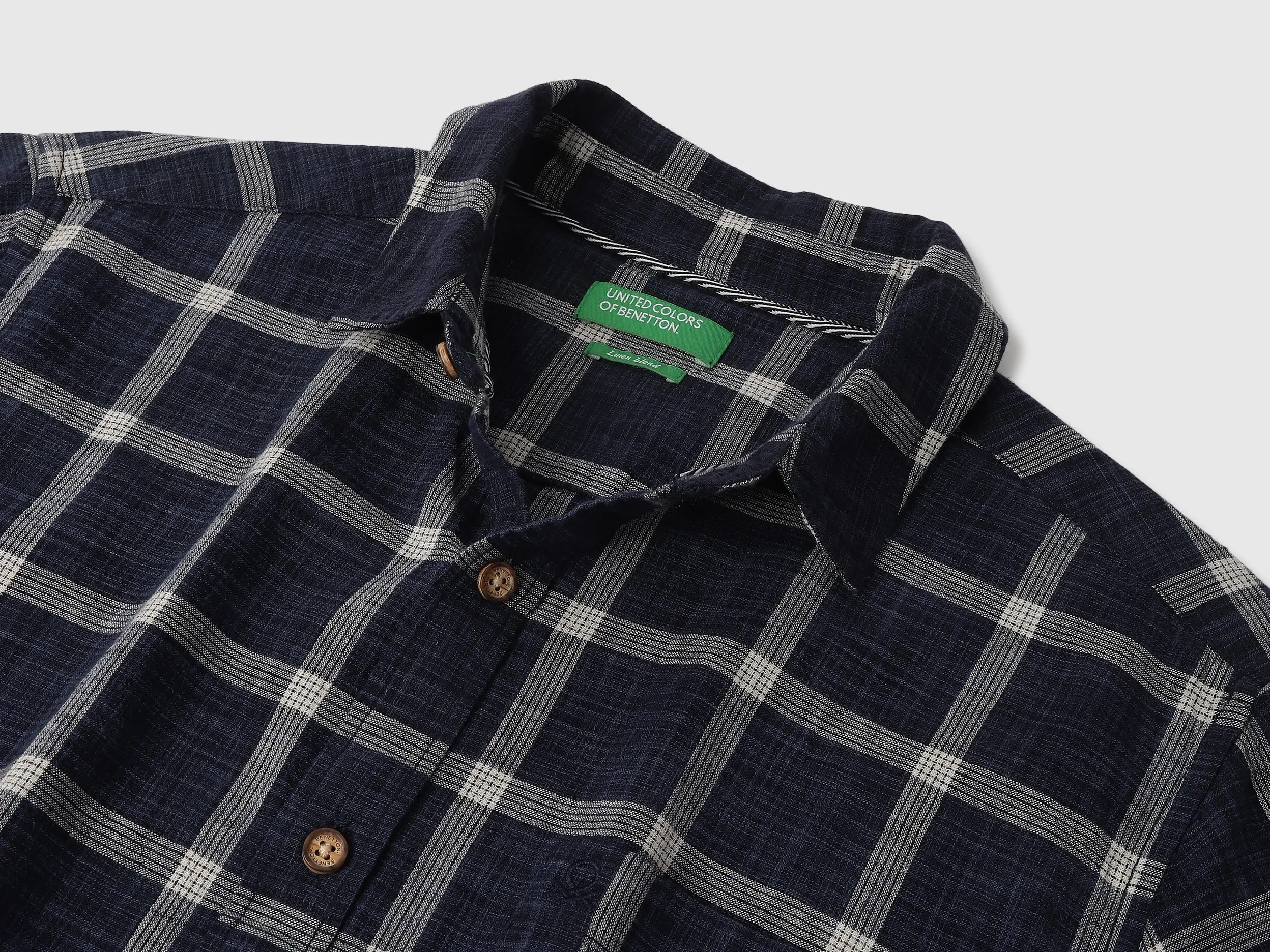 Regular Fit Spread Collar Checkered Shirts
