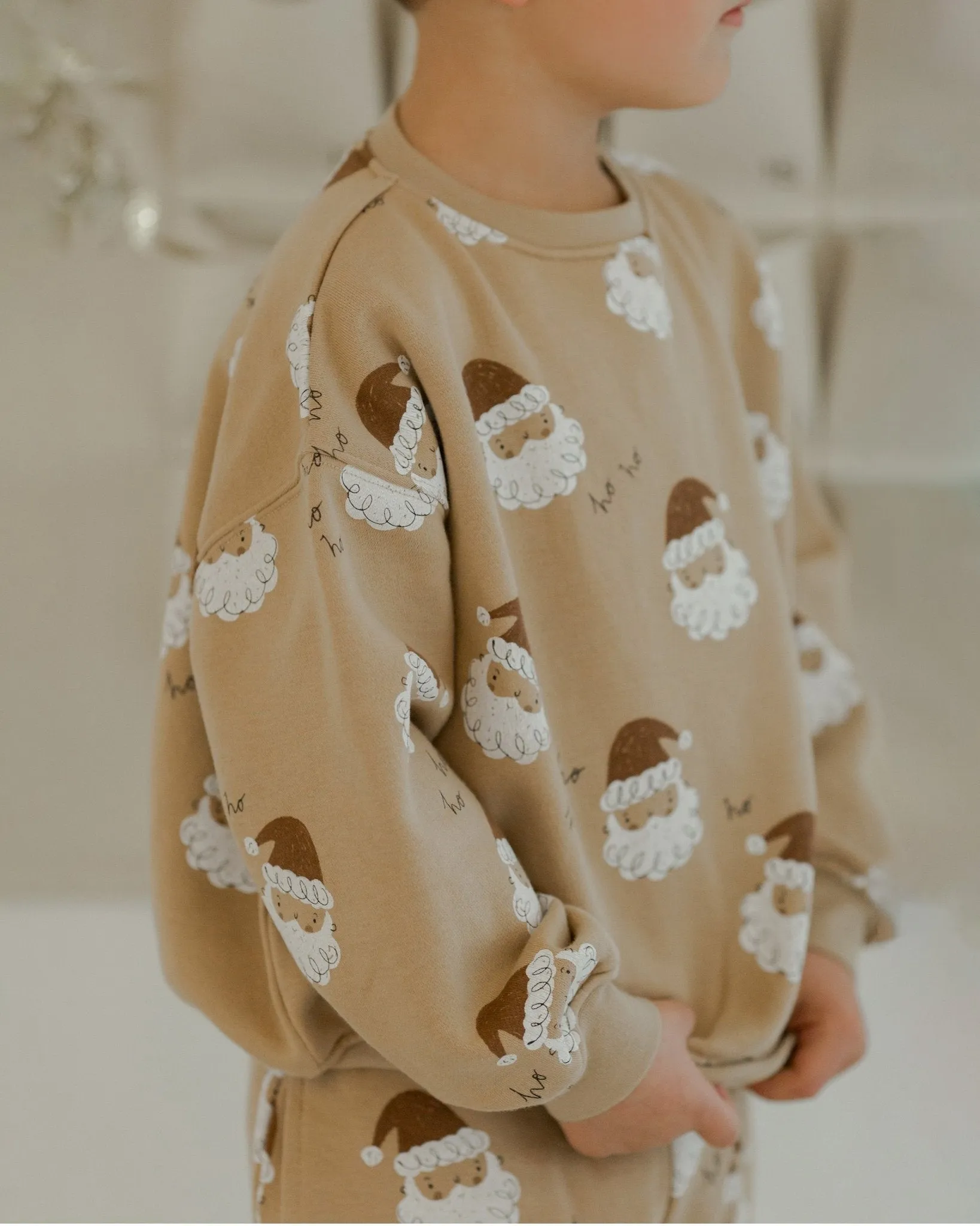 Relaxed Sweatshirt || Santa
