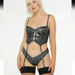 Savage X Fenty Sharp Dresser Lace Bustier
