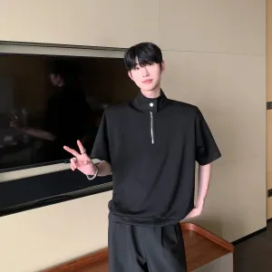 Stand-up Collar T-shirt with Shoulder Pads