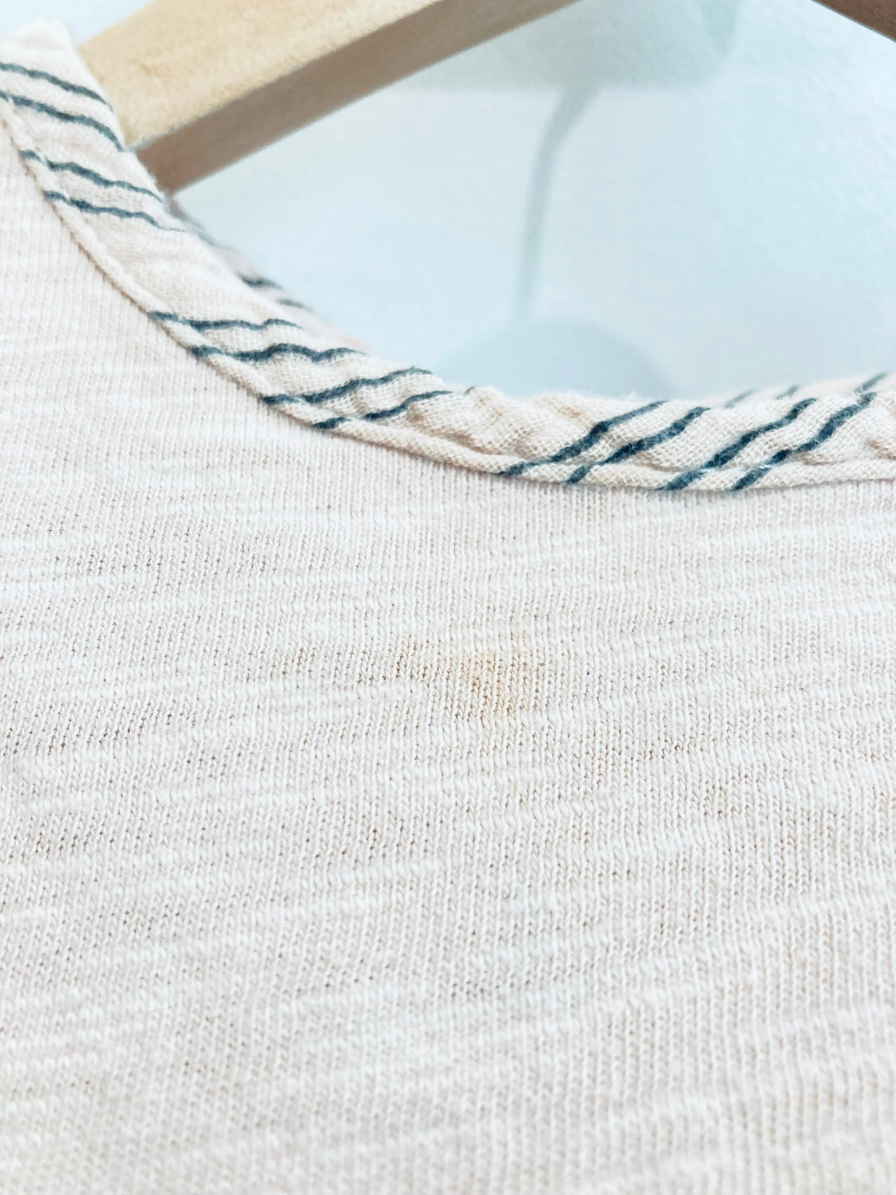 Stripe Detail Tank Top (mark near collar) // 12-18N