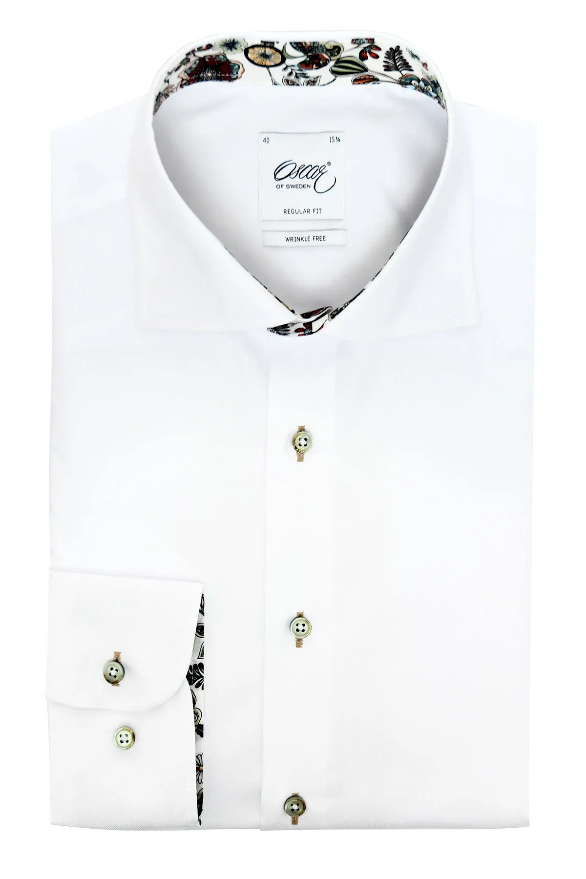 White regular fit shirt with contrast details