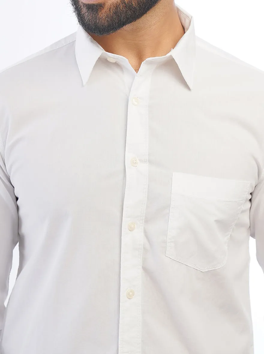 White Solid Slim Fit Casual Shirt | Greenfibre