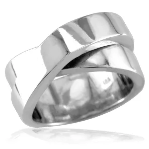Wide Crossover Ring with Sharp Peak