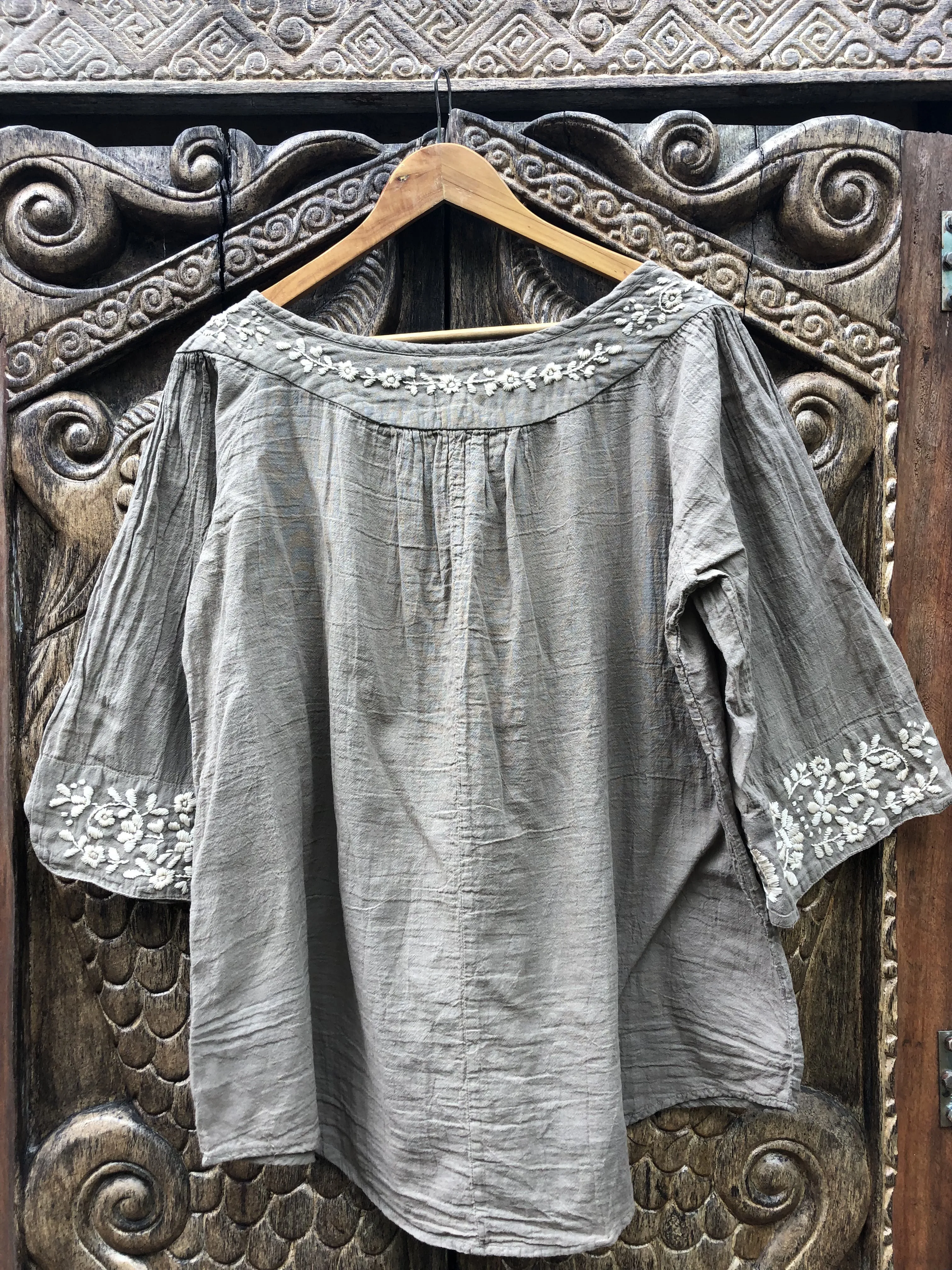 Wildflower Blouse Light Mocha