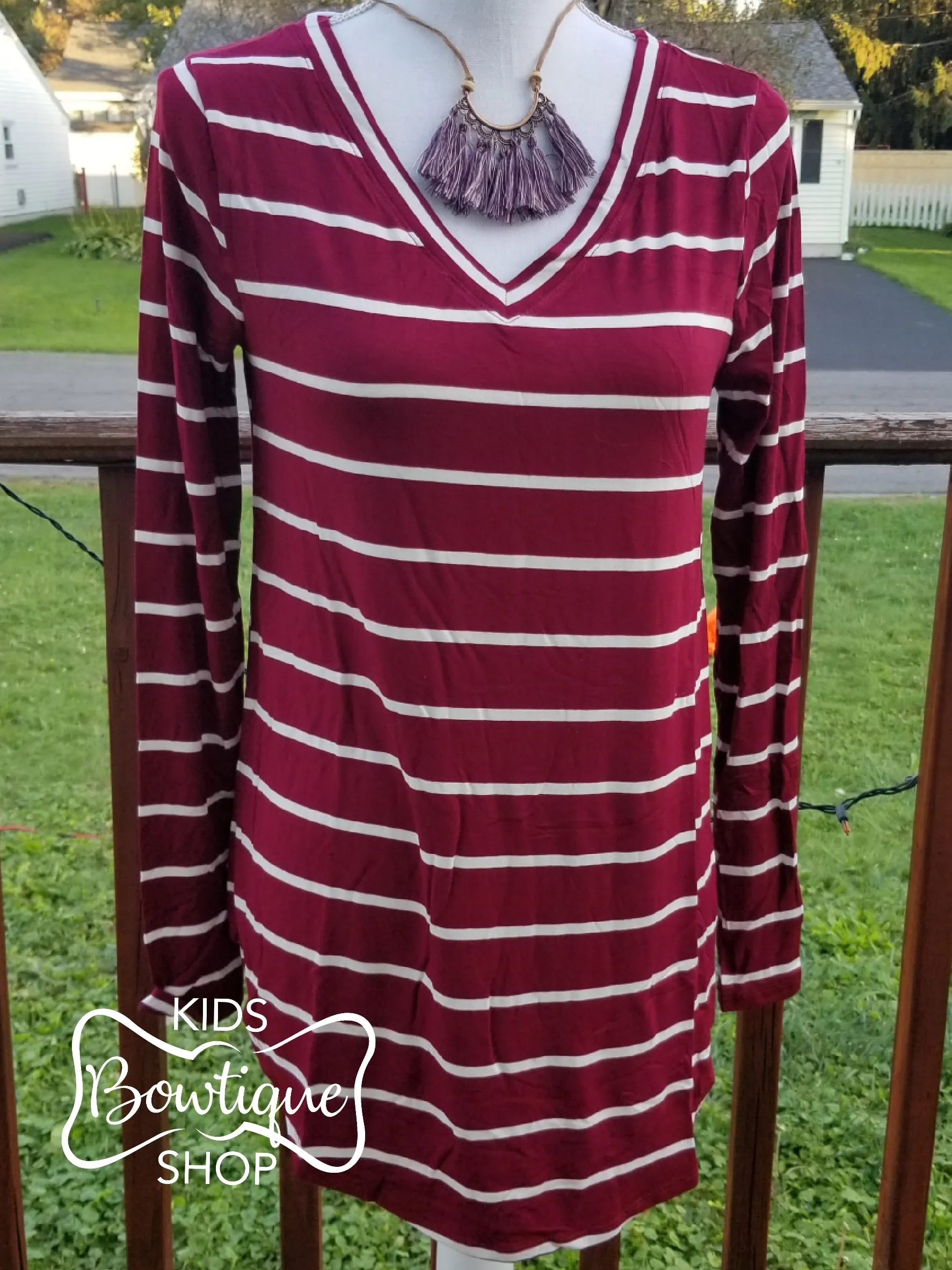 Women's Stripe V-Neck Tee - Cabernet